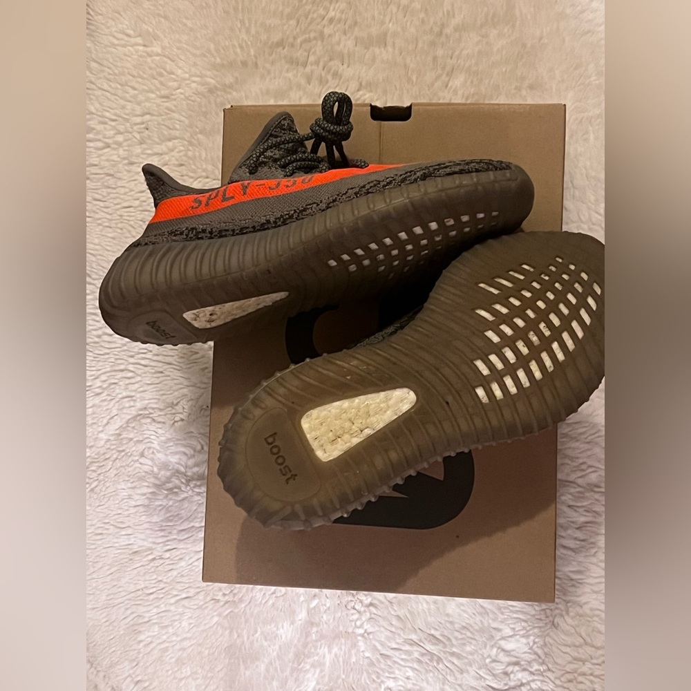 Yezzy - Picture 5 of 7